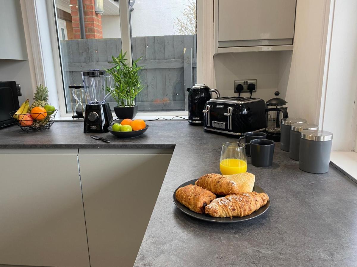 Butterfly House - Luxury 2 Bedroom Property Kettering Eksteriør billede
